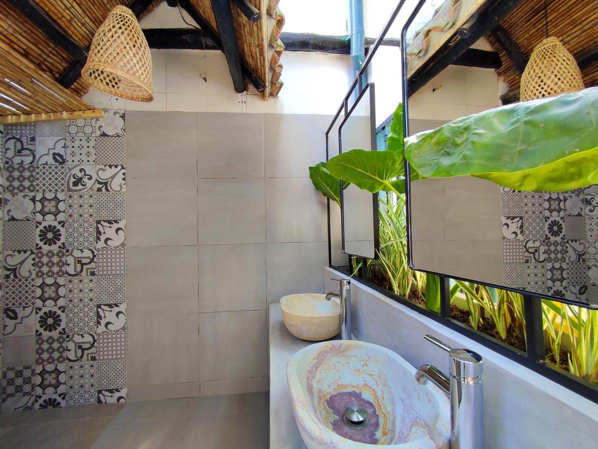 Trip Monkey Giron Hotel Luaran gambar
